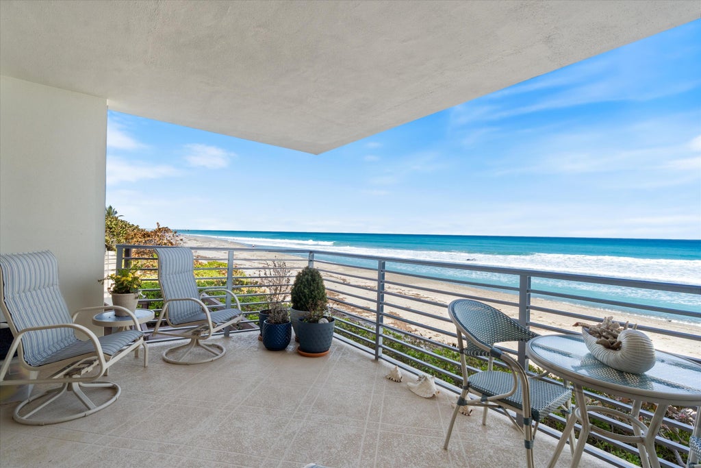 900 Ocean Dr #107, Juno Beach