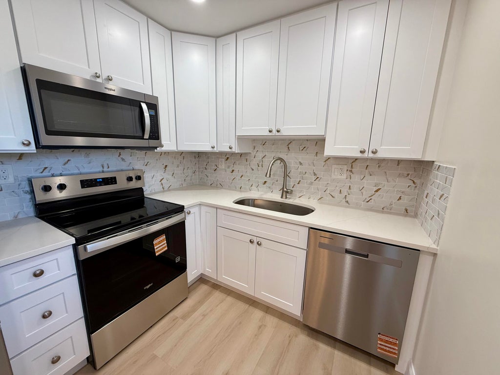 699 Flanders O, Delray Beach