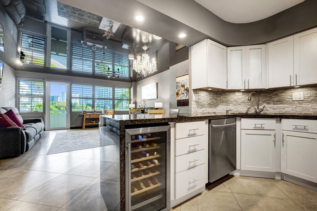 3200 Ne 36th St #220, Fort Lauderdale