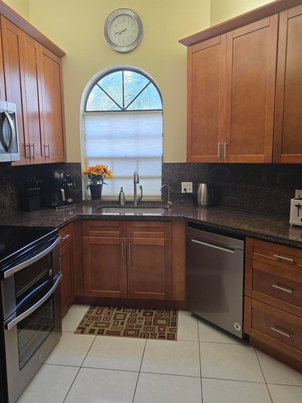 5243 Europa Dr #n, Boynton Beach