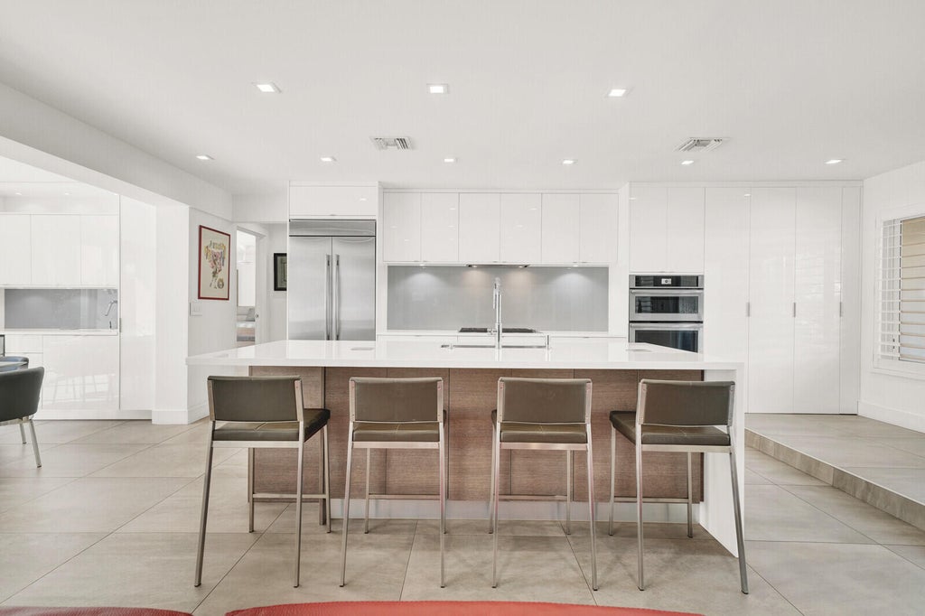 1199 Dolphin Rd, Singer Island