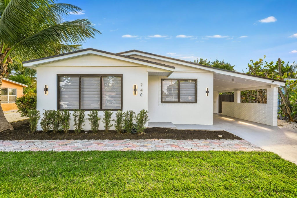 740 Ne 43 Ct, Deerfield Beach