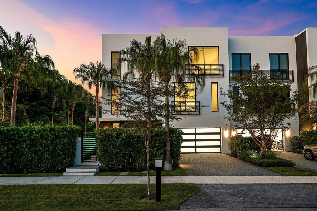 927 Witherspoon Lane, Delray Beach