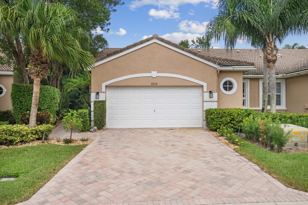 4659 Carlton Golf Dr, Lake Worth
