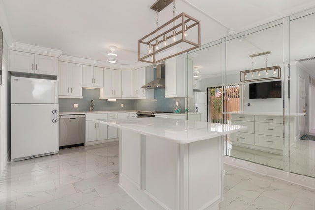 Photo of Listing #RX-11164227