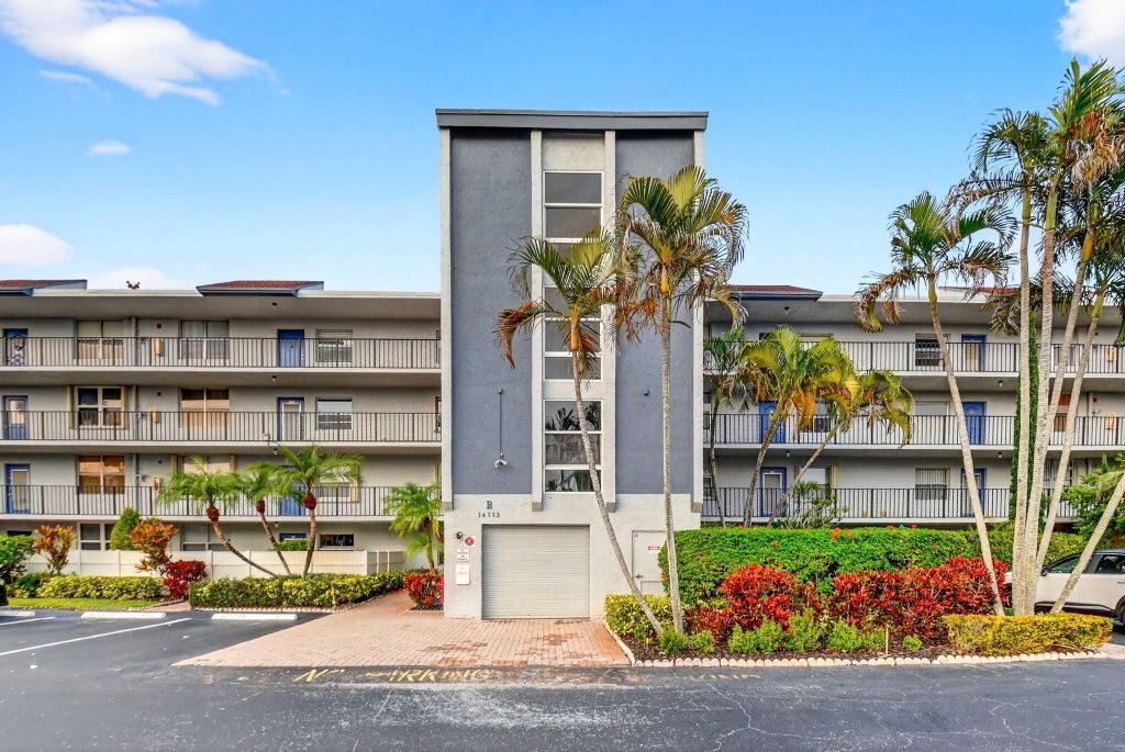 14723 Cumberland Dr #308, Delray Beach