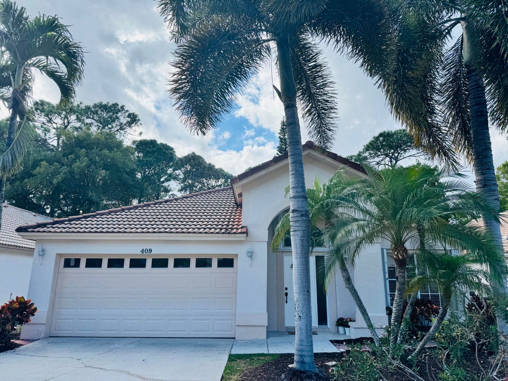 409 Woodview Cir, Palm Beach Gardens