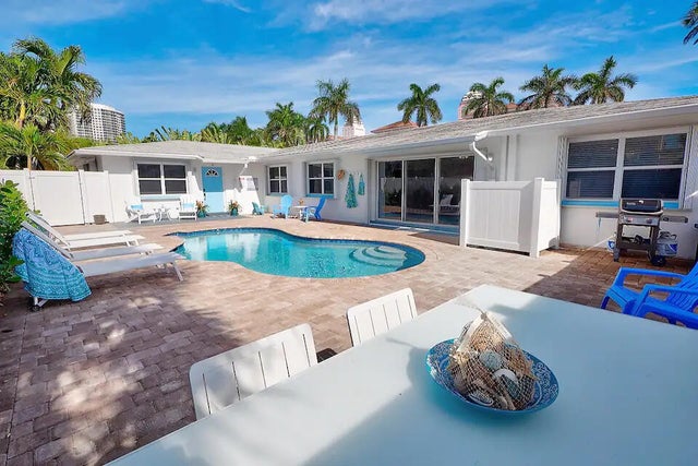 2 of 23 - 101 Sandal Lane #1, Palm Beach Shores, FL