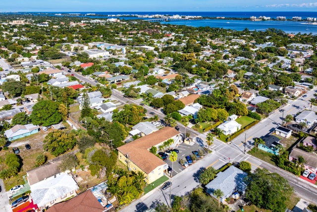 5 of 16 - 925 S K Street, Lake Worth Beach, FL