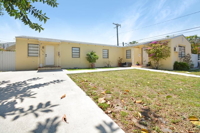 2 of 30 - 2140 Monroe Terrace, Hollywood, FL