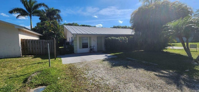 3 of 15 - 788 Sw 36th Terrace Sw, Palm City, FL