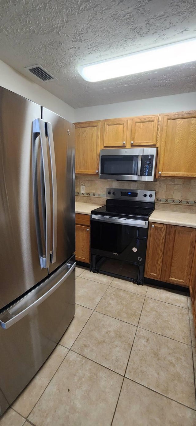 4 of 15 - 788 Sw 36th Terrace Sw, Palm City, FL