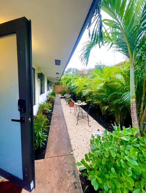 4 of 29 - 754 Ne 40th Street, Oakland Park, FL