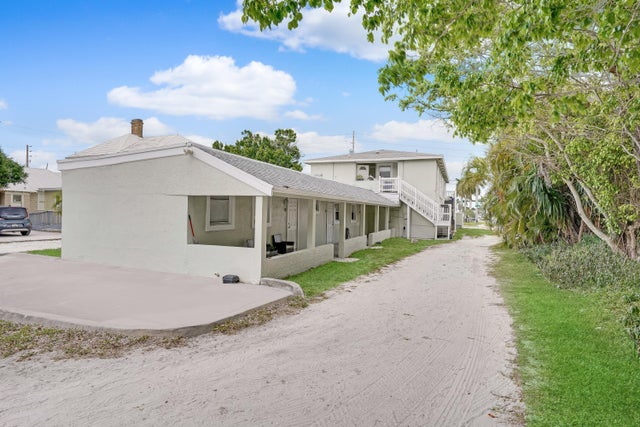 2 of 12 - 637 - 647 N 2nd N Street, Fort Pierce, FL