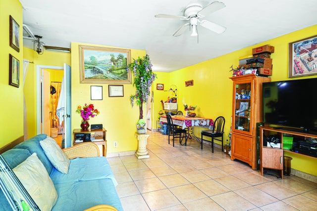 5 of 11 - 3224 Prince Dr, Lake Worth, FL