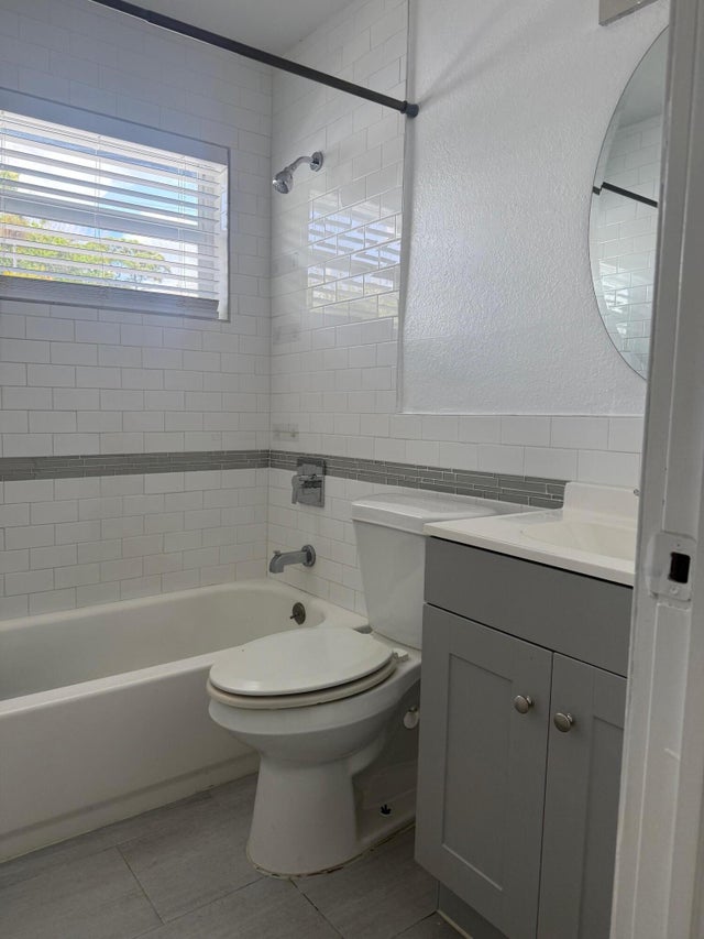 3 of 15 - 1721-1725 Sw 11 Ct, Fort Lauderdale, FL