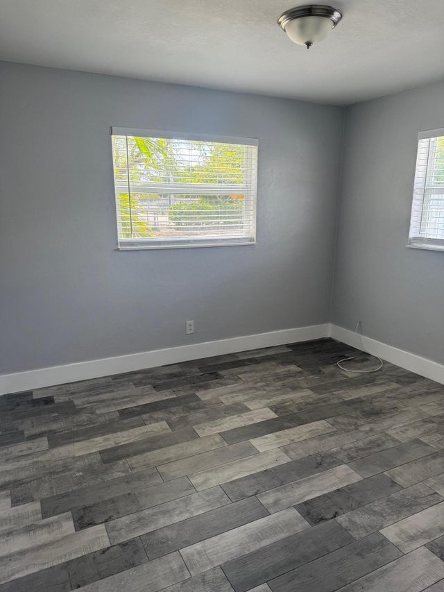 4 of 15 - 1721-1725 Sw 11 Ct, Fort Lauderdale, FL