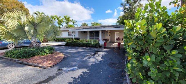 2 of 38 - 1000 Ne 17th Court, Fort Lauderdale, FL