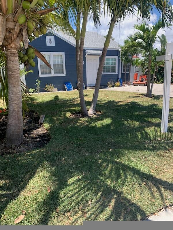 1 of 42 - 723 N Federal Hwy, Lake Worth Beach, FL