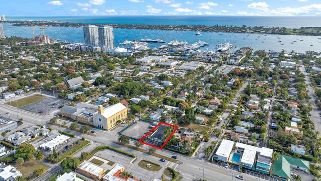 3 of 47 - 3808 Broadway, West Palm Beach, FL