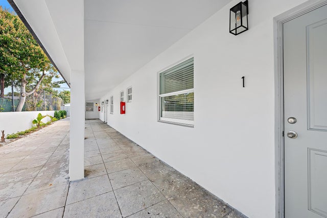 5 of 47 - 3808 Broadway, West Palm Beach, FL