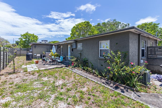 4 of 7 - 701 New Jersey Street, West Palm Beach, FL