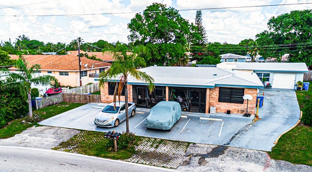 1 of 20 - 517 Greynolds Circle, Lantana, FL