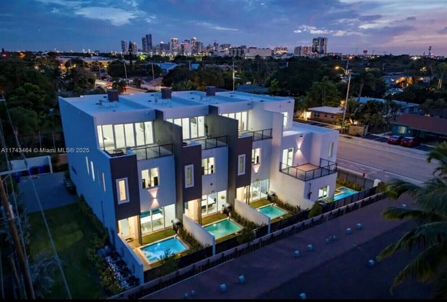 1 of 42 - 1220 Ne 15th Avenue, Fort Lauderdale, FL