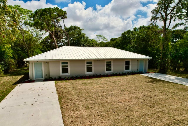 1 of 2 - 505 N 27th Street, Fort Pierce, FL