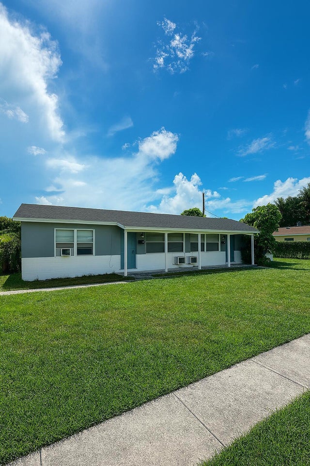 3 of 35 - 461 Silver Beach Road #1, Riviera Beach, FL