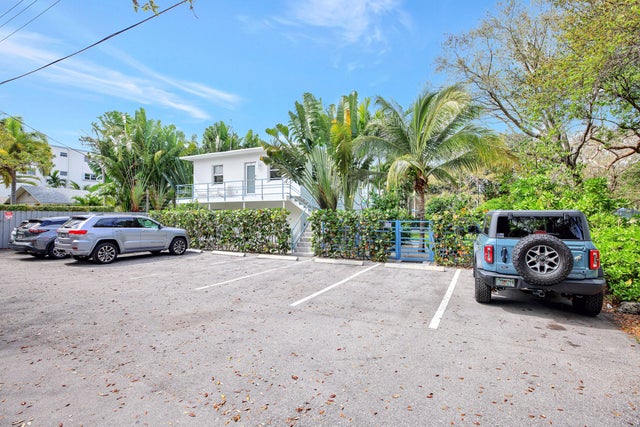 3 of 93 - 625 Ne 13th Avenue, Fort Lauderdale, FL