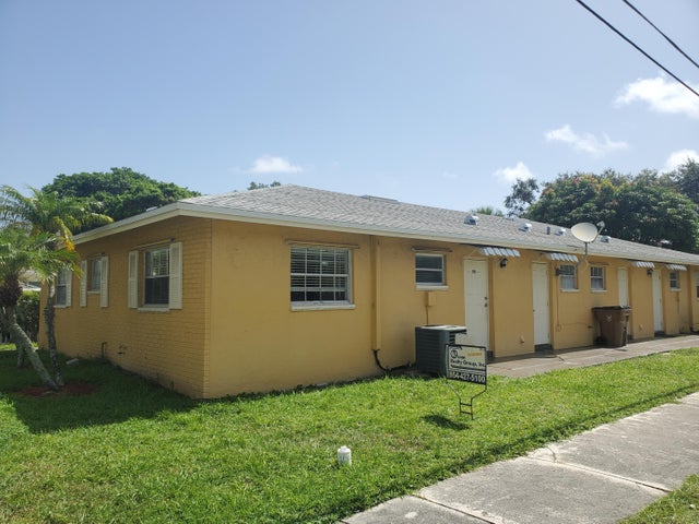 3 of 37 - 94 Se 3rd Avenue #94-96, Deerfield Beach, FL