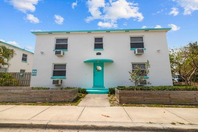 2 of 33 - 713 2nd Avenue S, Lake Worth Beach, FL