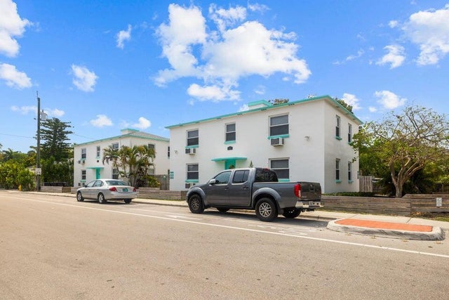 4 of 33 - 713 2nd Avenue S, Lake Worth Beach, FL