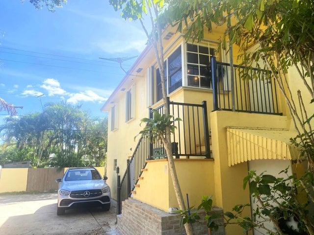 1 of 40 - 1120 S Federal Highway, Lake Worth Beach, FL