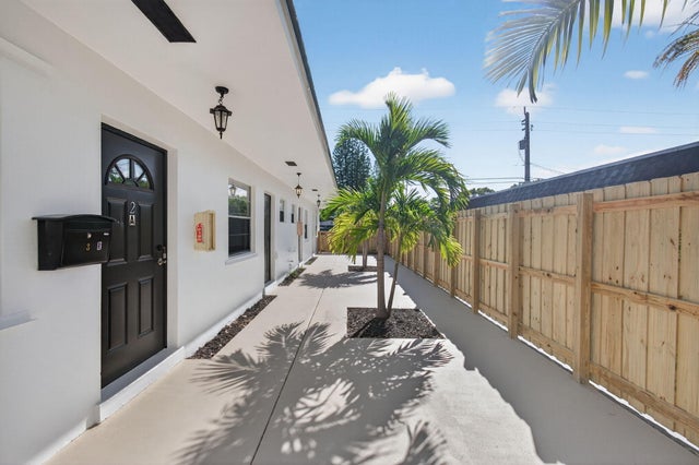 3 of 37 - 109 Se 11th Avenue #1-3, Pompano Beach, FL