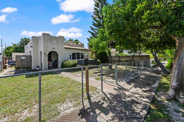 2 of 99 - 610 32nd Street, West Palm Beach, FL