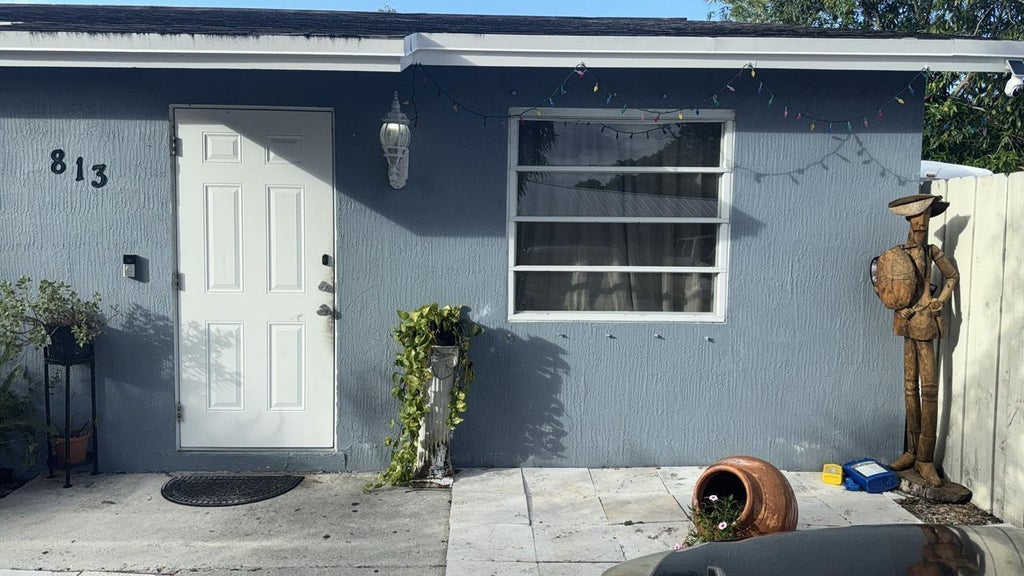 813 Fairview St, Lake Worth