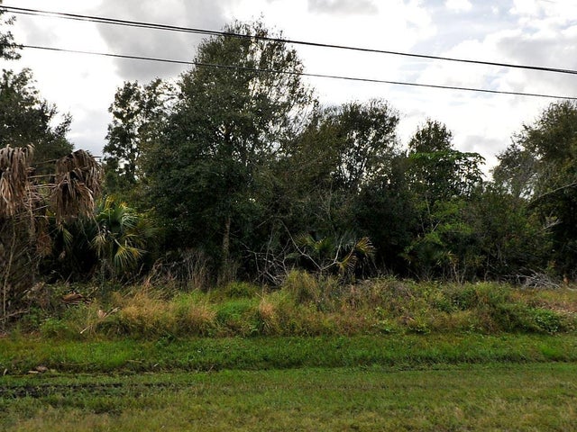 2 of 2 - 909 Sw Mccall Road E, Port Saint Lucie, FL