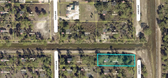 1 of 2 - 325 Fitch Avenue, Lehigh Acres, FL