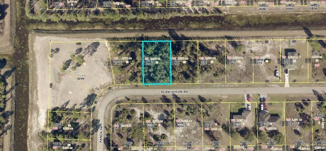 1 of 2 - 911 Plantation Road, Lehigh Acres, FL