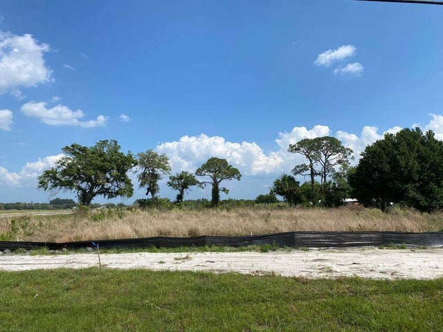 2722 S Jenkins Road, Fort Pierce