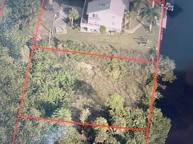 1 of 6 - 2224 Westwood Rd Road, North Fort Myers, FL