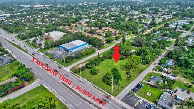 1 of 7 - 4526 S Military Trl, Lake Worth, FL
