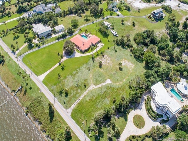 5 of 7 - 2829 S Indian River Dr, Fort Pierce, FL
