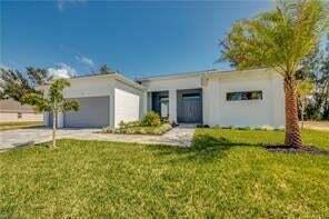 4 of 6 - 618 N Federal Hwy, Lake Worth Beach, FL