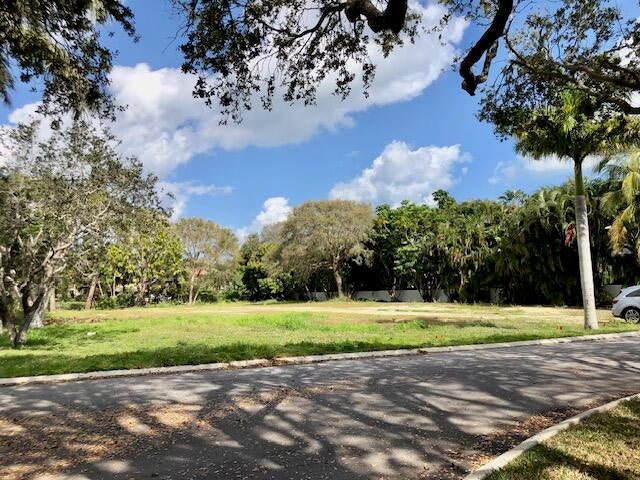 2 of 8 - 6 Mandalay Road, Sewalls Point, FL