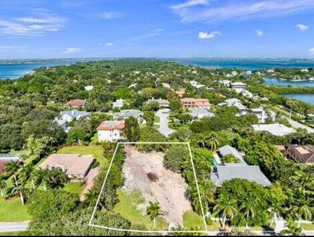 4 of 8 - 6 Mandalay Road, Sewalls Point, FL
