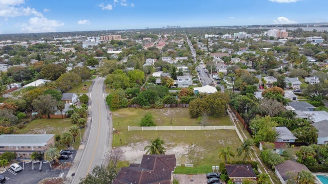 4 of 21 - 508 S Federal Hwy, Lake Worth Beach, FL