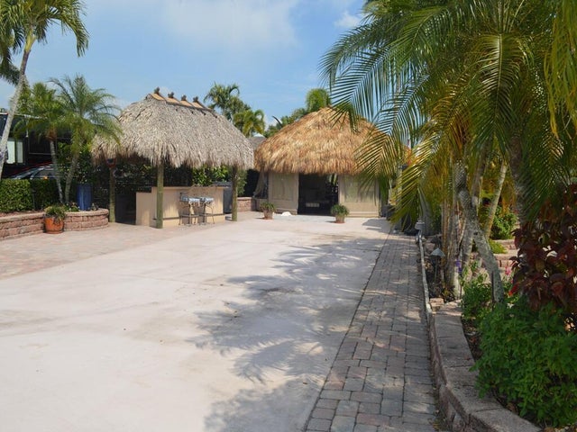 Photo of Listing #RX-10970877